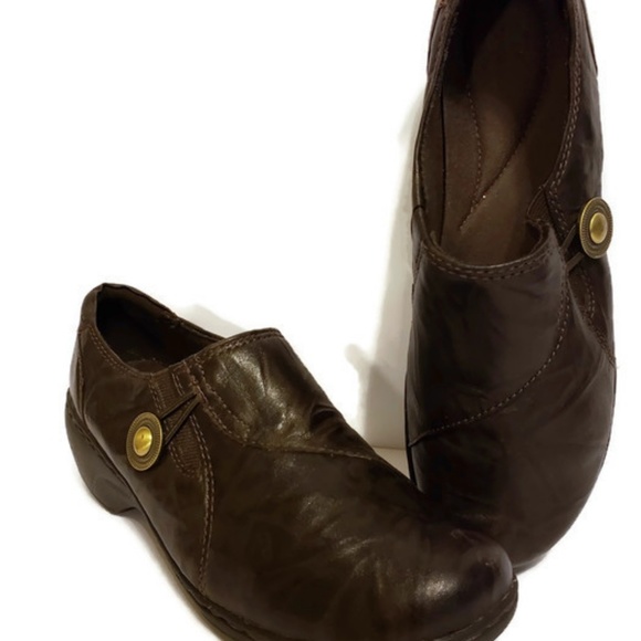 clarks ladies brown shoes